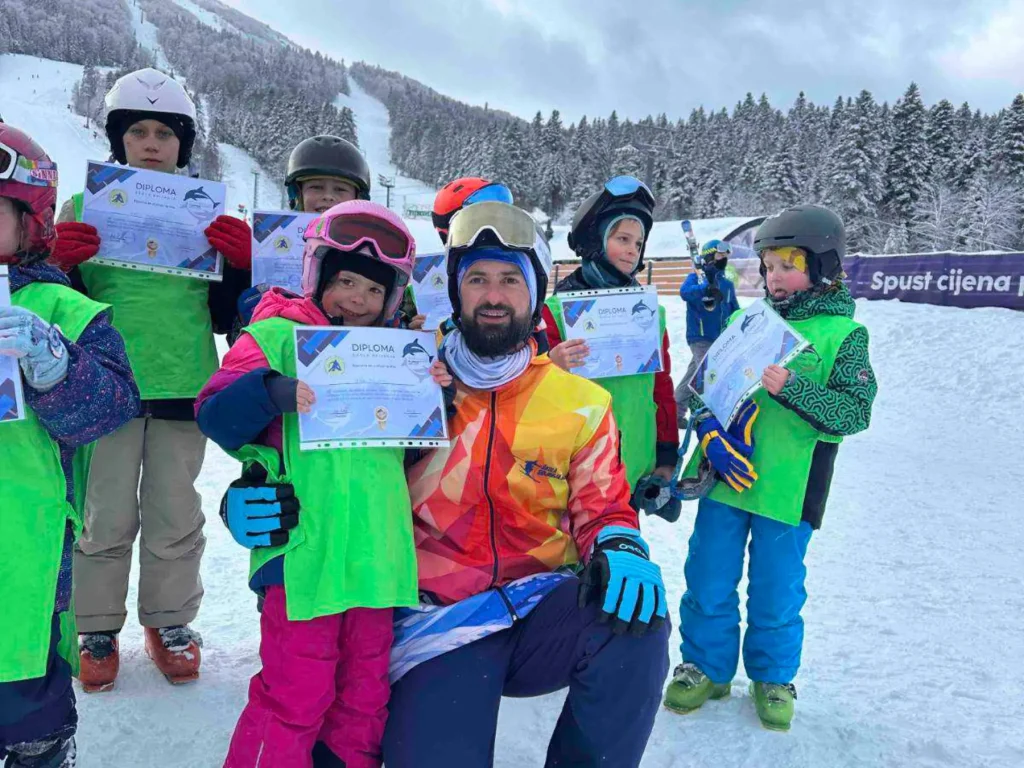 skolaskijanja.ba u Saradnji sa Bjelašnica.ba, organizuje dodjelu diploma svim skijašima
