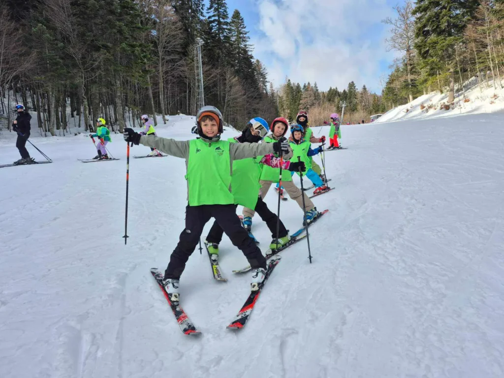 skolaskijanja.ba je brendirana škola skijanja od strane Flipper poznatog sportskog kluba sa najvišim ocjenama u kvaliteti i progresivnosti
